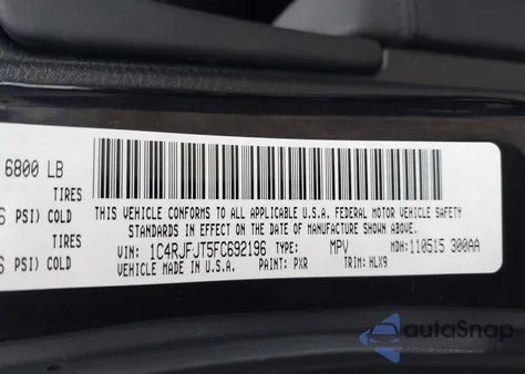 2015 Jeep Grand Cherokee Summit z USA, uszkodzony, nr VIN 1C4RJFJT5FC692196